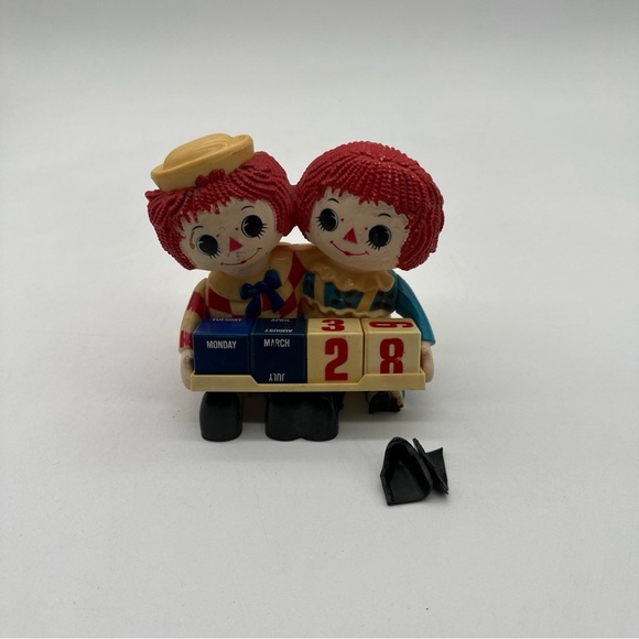 Vintage Raggedy Ann and Andy Holder (Toothpaste,  Pencil Holder, Date Cubes) - Picture 1 of 6